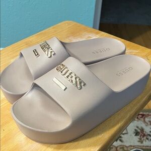 GUESS Women's Sandals - Light Pink